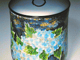Prize for the Best Enamel Object: <br />
Yohko Yoshimura (Japan) Vase “ Flowers in rainy weather”