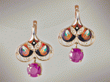 Mziso Jgenti - Earrings;<br />
Cloisonné enamel gold ruby;<br />
1915 GEL
